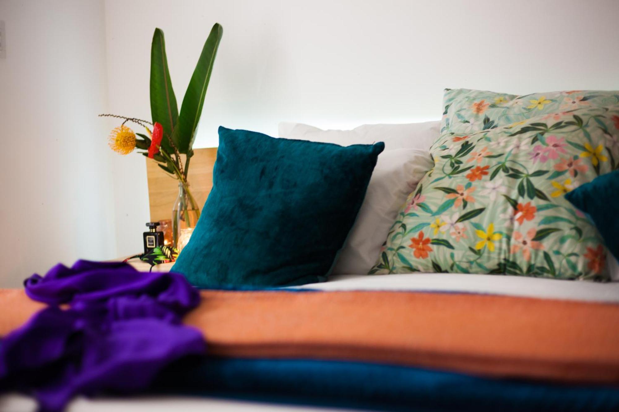 Mister C Bed & Breakfast Hartbeespoort Exterior photo