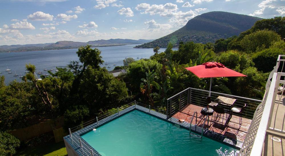 Mister C Bed & Breakfast Hartbeespoort Exterior photo